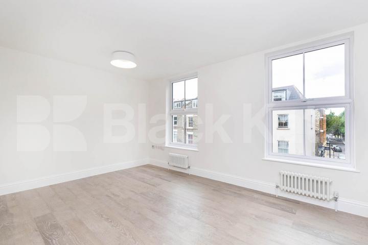 Smart and modern 1 bedroom property close to Victoria line station zone 2 Moray Road, Finsbury Park